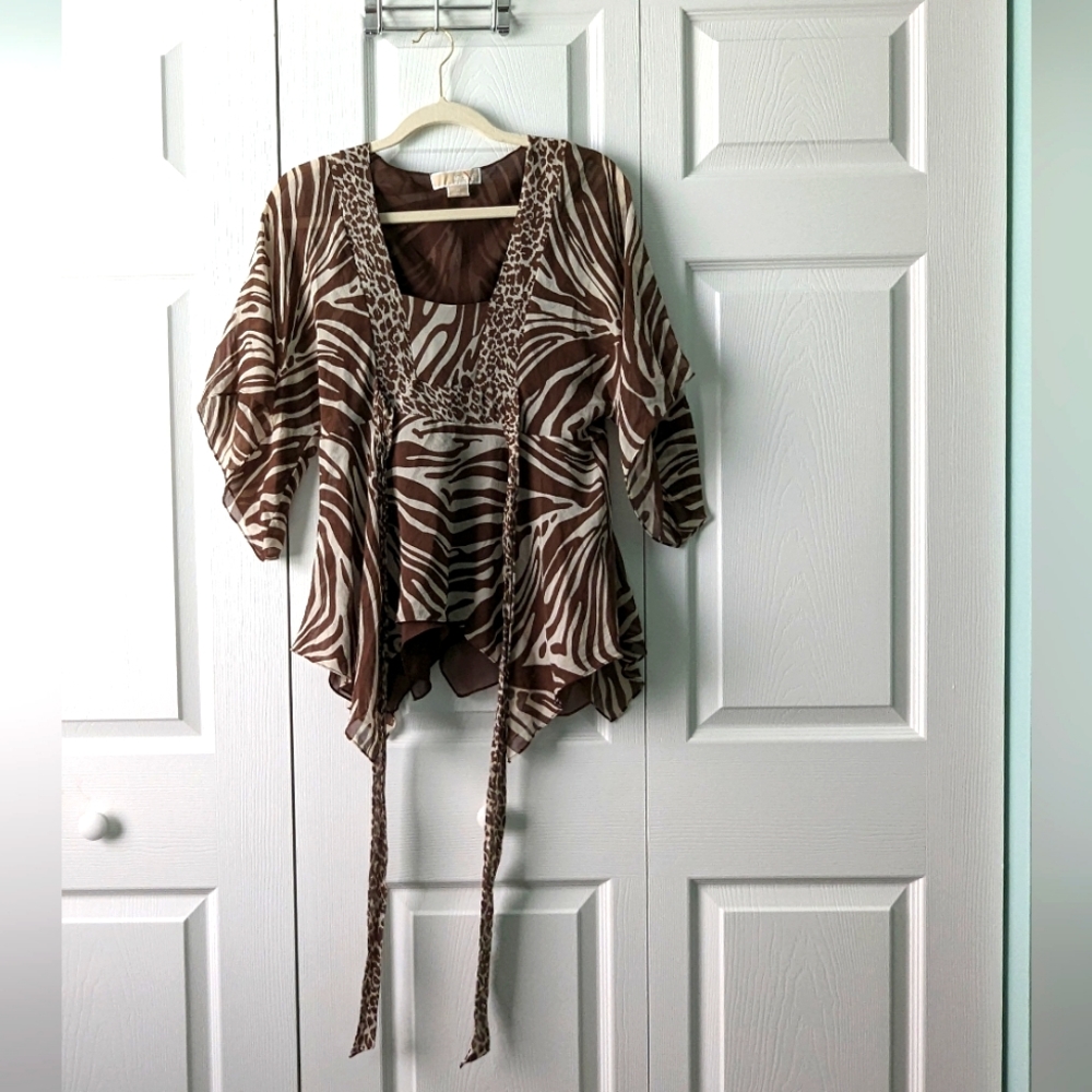 Michael Kors Flutter Sleeve Blouse with tie waist Size Small